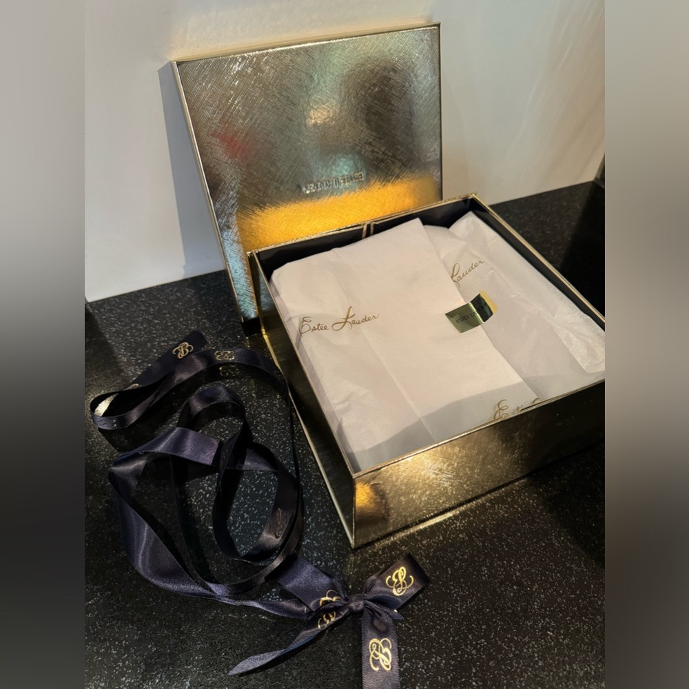 Estée Lauder packaging boxes - Picture 5 of 6